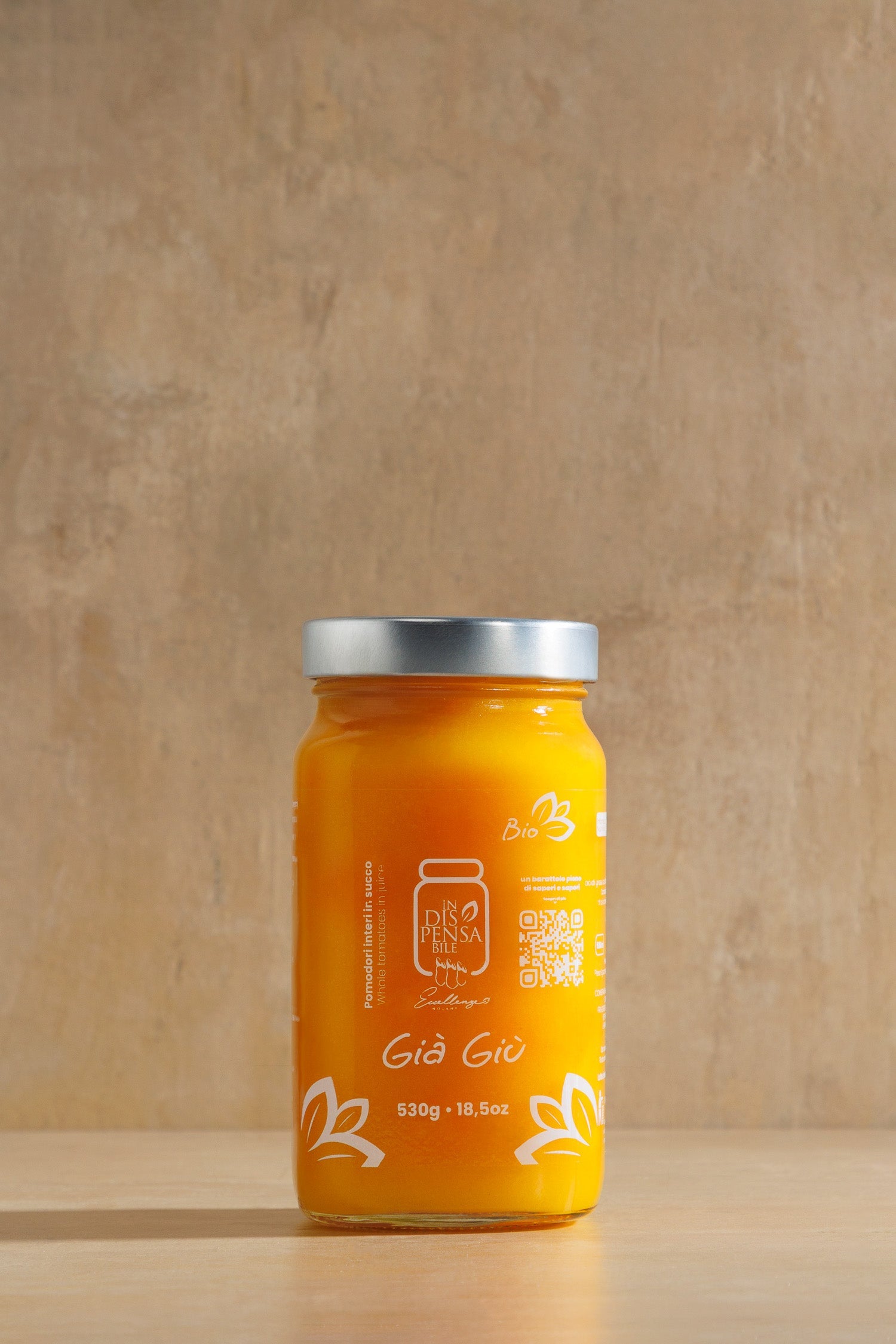 Già Giù Organic Yellow Tomato Sauce, glass jar of organic yellow tomato sauce, Indispensabile Bio, Campania